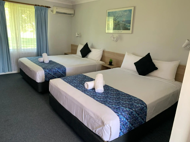 Castlereagh Motor Inn