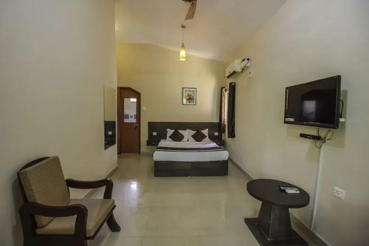 OYO 10958 Home Modern Studios Candolim