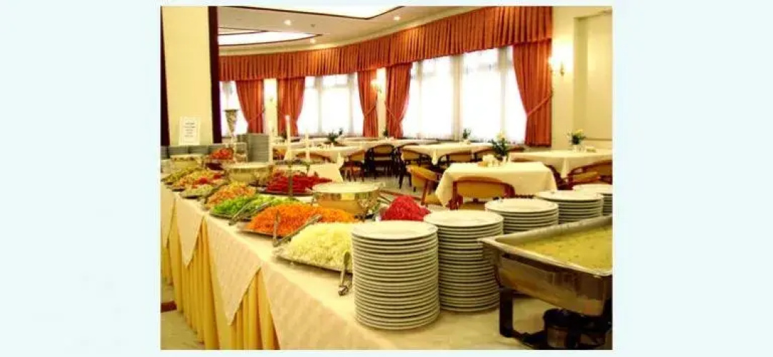 Pardisan Hotel