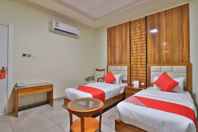 Blue Diamond Hotel