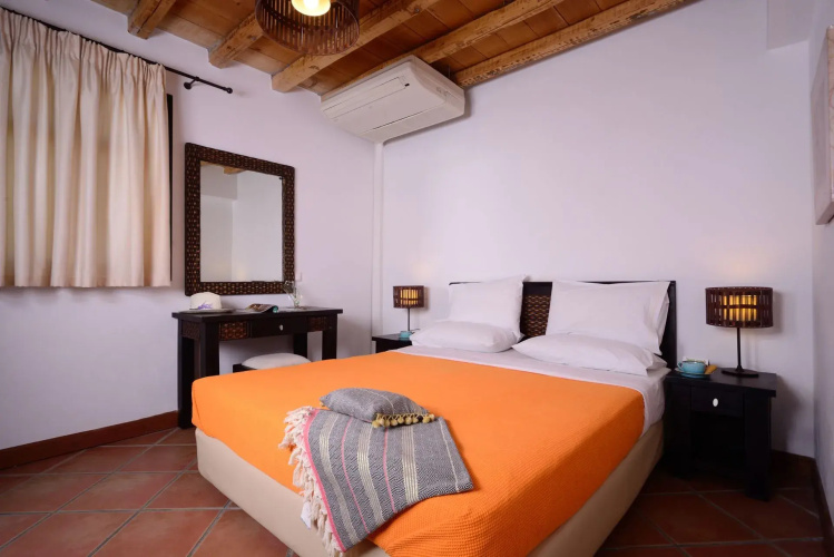 The Varos Residences Hotel
