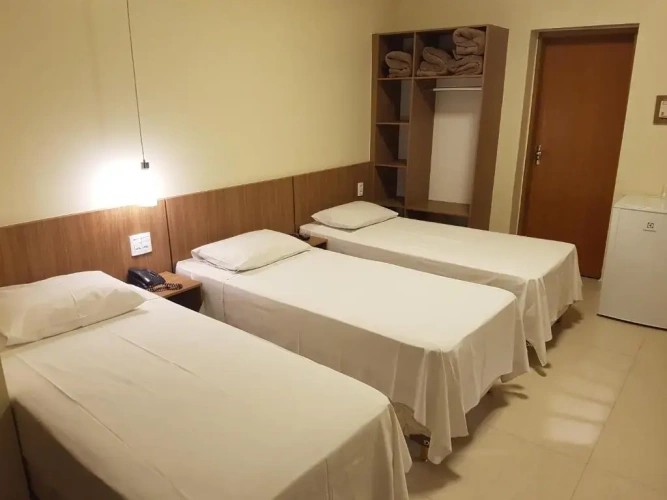 Standard Triple room