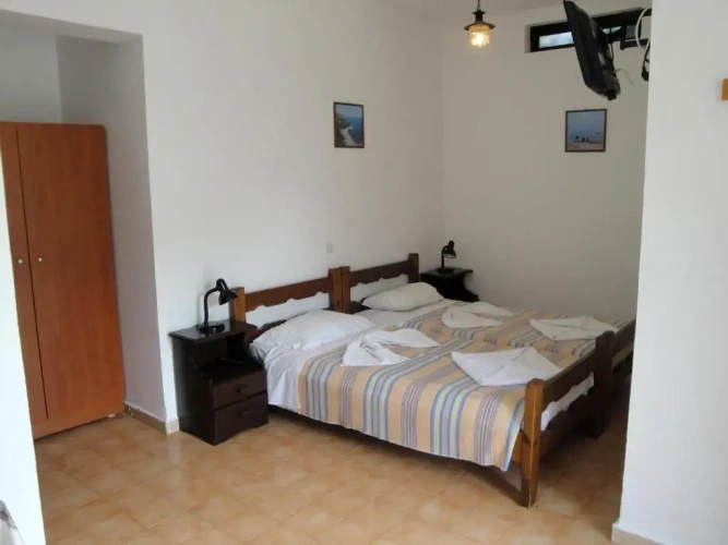 Twin Studio with garden view