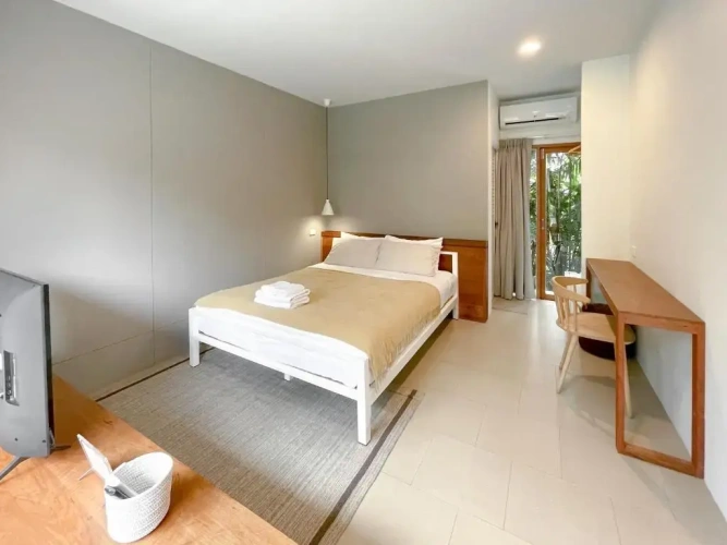Standard Double room with pool view