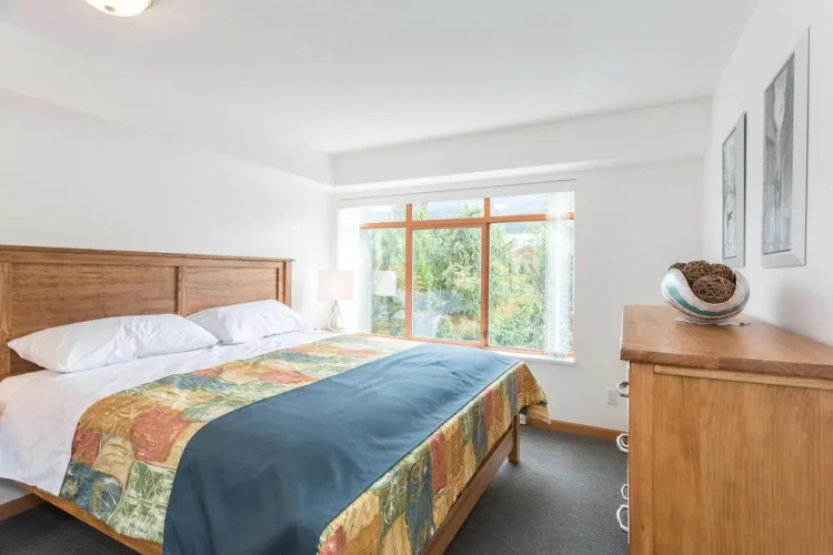 Bright and Clean, Walk Everywhere, Shared Pool and Hot Tub