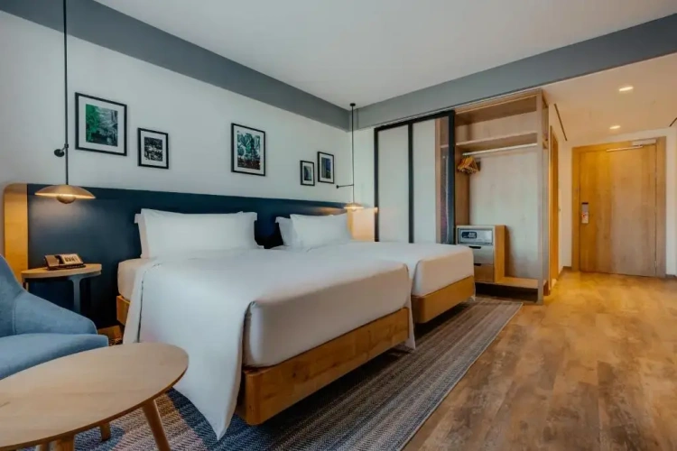 Twin room with view