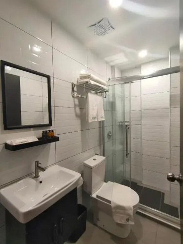 Uptown Hotel