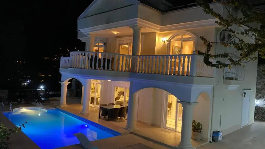 Villa Royal