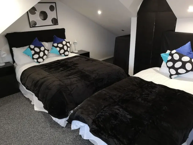 Standard Triple room