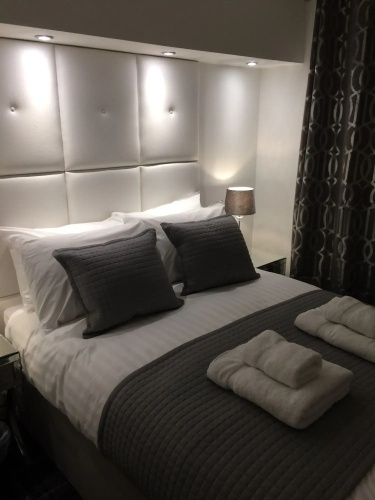 Hanover 71 Suites