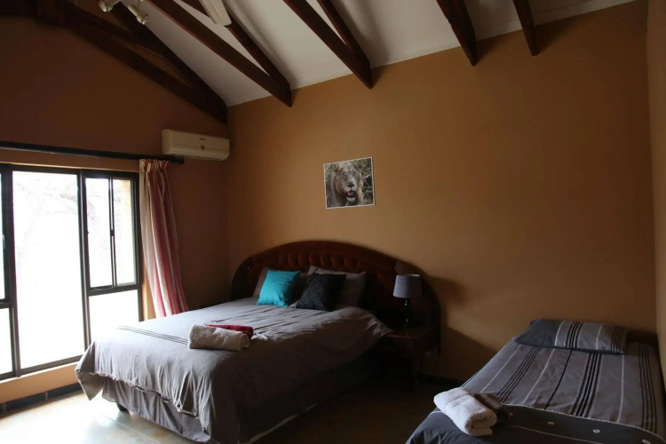 Lili Bush Guesthouse