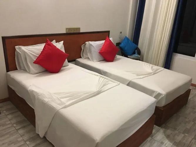 Five Coral Inn