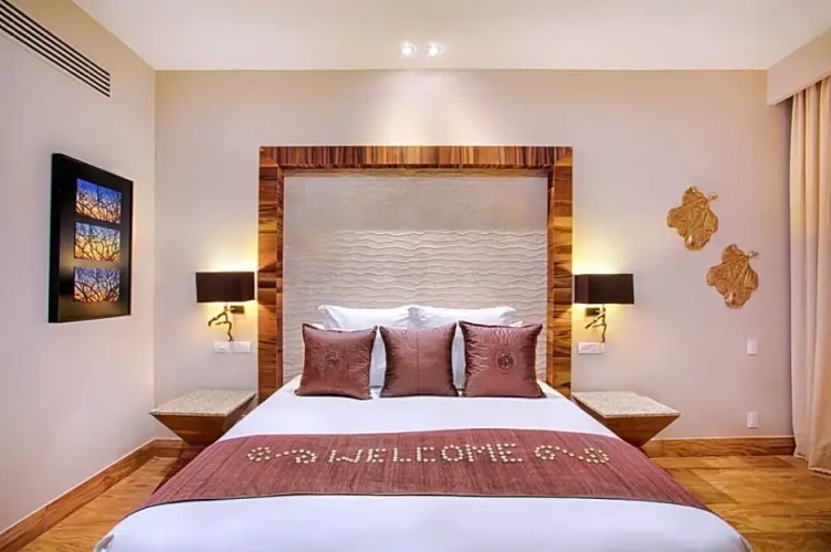 Suite with ocean view