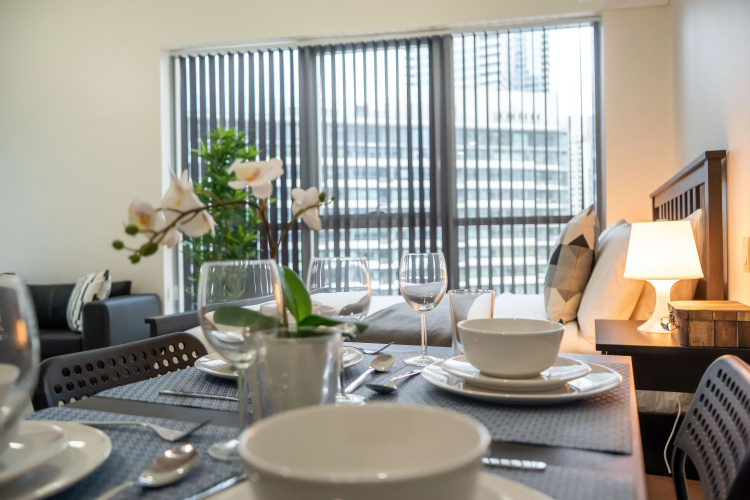 Comfortable studio with great view in Bay Central!