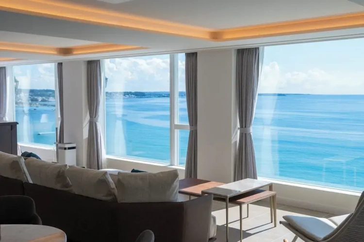 Suite with balcony