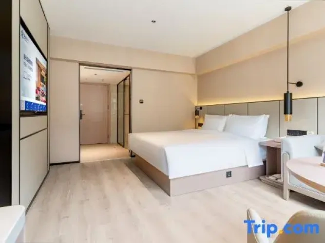 Standard Double room with view