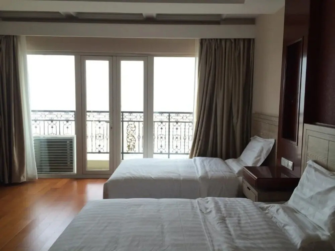Saina Chateau