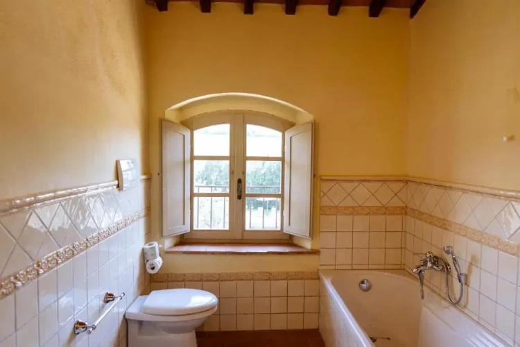 3 Bedrooms Apartment