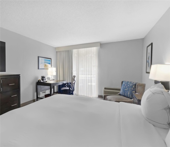 DoubleTree by Hilton Hotel and Executive Meeting Center Palm photo 7