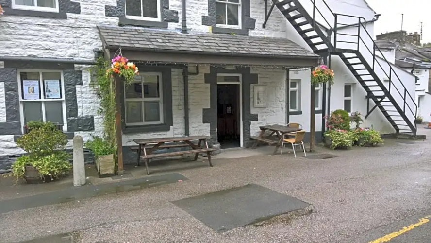 Black Bull Hotel