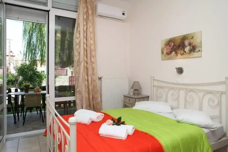 Apartments Avra