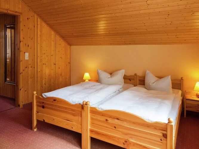 4 Bedrooms Comfort Cottage