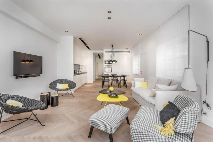 Stunning and design 2BDR Apartment
