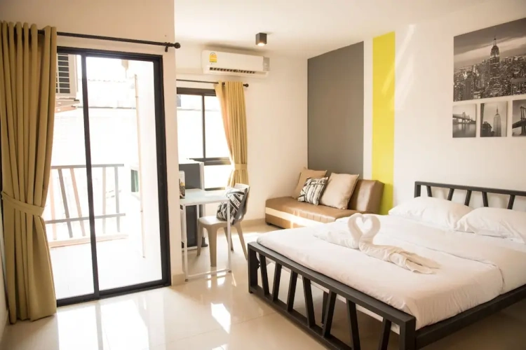 Standard room with balcony