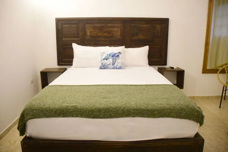 Hostal Marina Samana