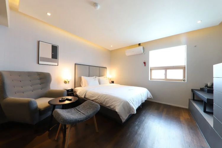 Grey70 Hotel