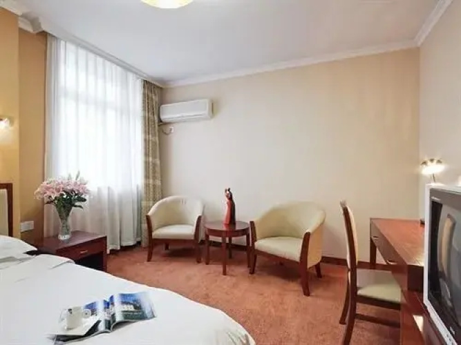 Starway Hotel