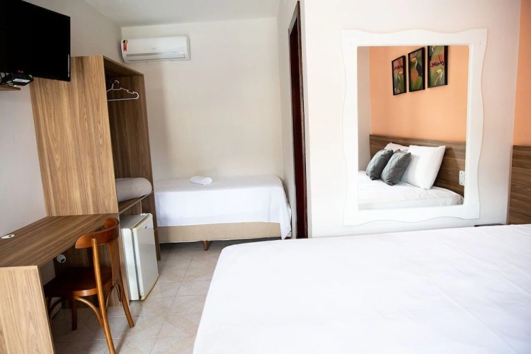 Standard Triple room