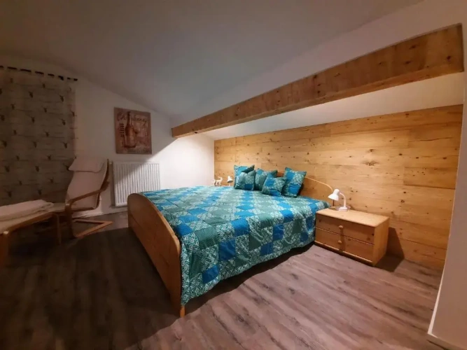 Apartment with balcony