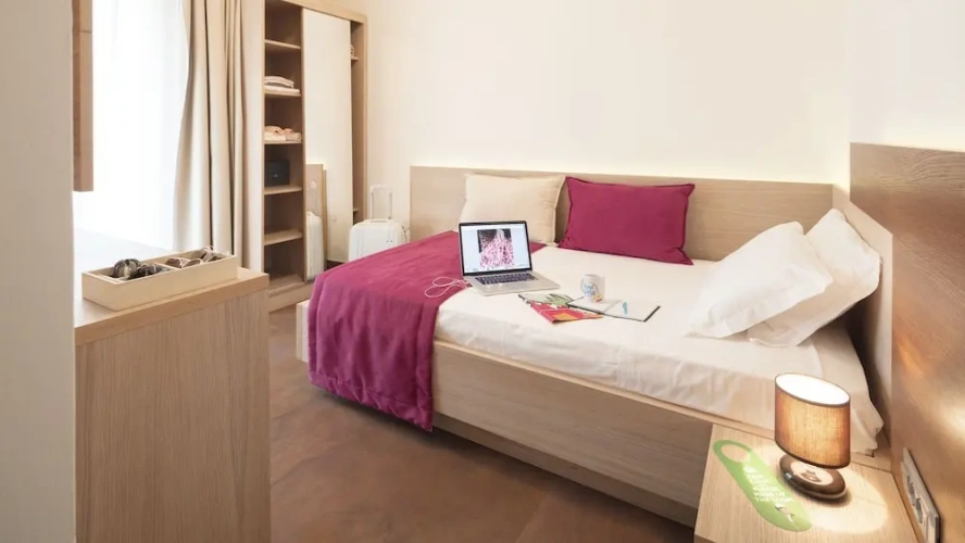 Single room with balcony