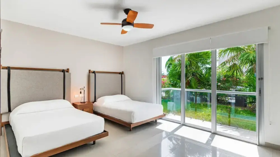 Z Casa Marea 2 Bedroom Condo by Redawning