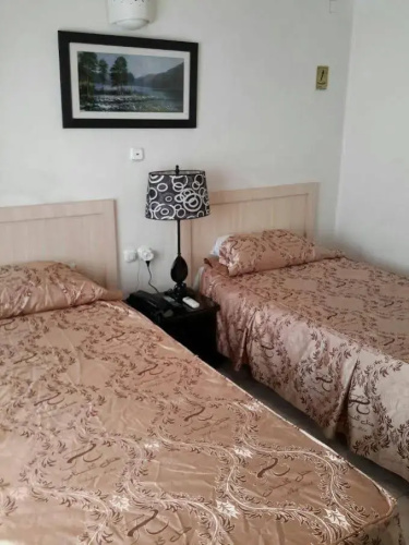 Gollestan Hotel