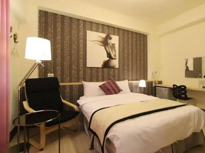 Artdeco Guest House