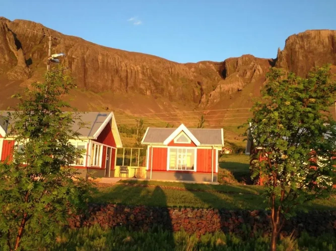 Economy Cottage