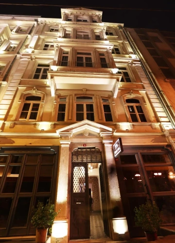 Deluxe Double room with city view