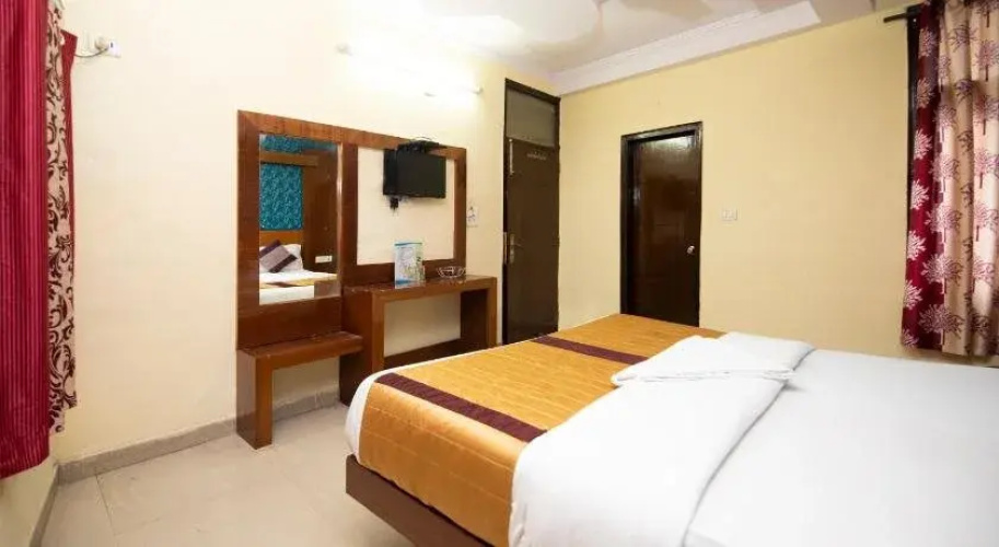 Hotel Darpan Palace