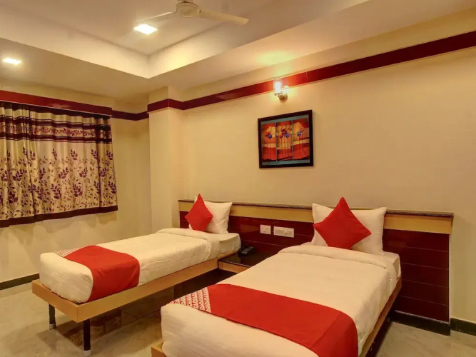 OYO 13567 Span Suites Banswadi