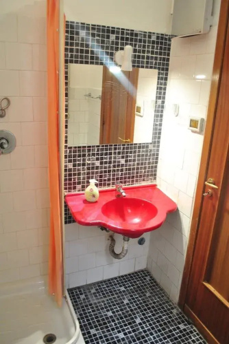 Sunrise Hostel & Rooms