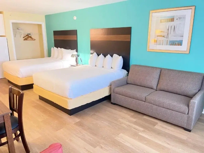 Deluxe room with balcony