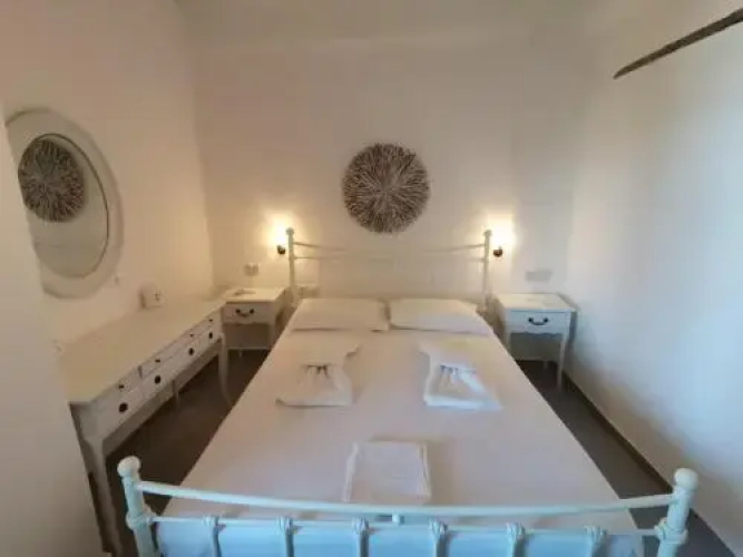 Elia Apartments
