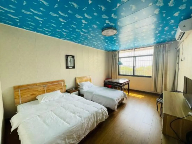 Deyun Farm Hotel