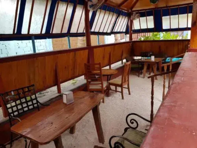 Maakana Inn