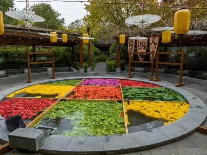 Liyang Yu · Bamboo Retreat (Yushui Hot Spring Store)