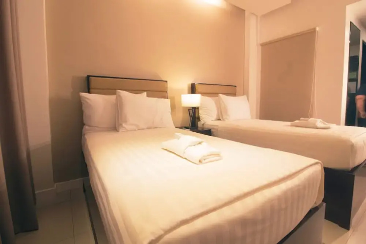 Aura Condotel