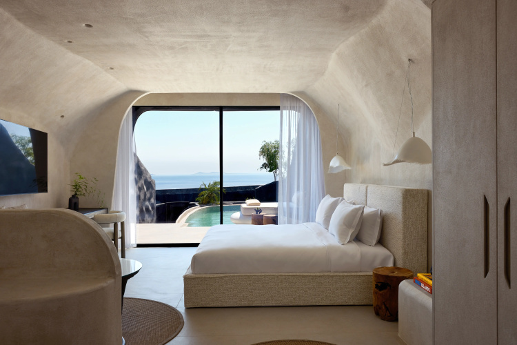 One of One Hotel