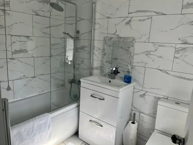 Impeccable 3-bed House in Rotherham